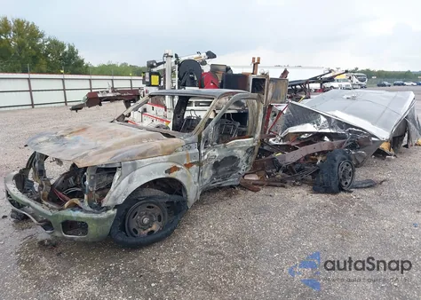 2015 Ford F-250 Xl z USA, uszkodzony, nr VIN 1FTBF2A62FEA31221